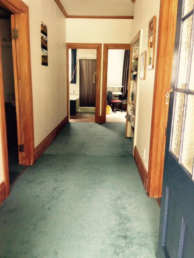 Te Puia Waipiro Bay Paradise B&B 외부 사진