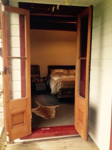 Te Puia Waipiro Bay Paradise B&B 외부 사진