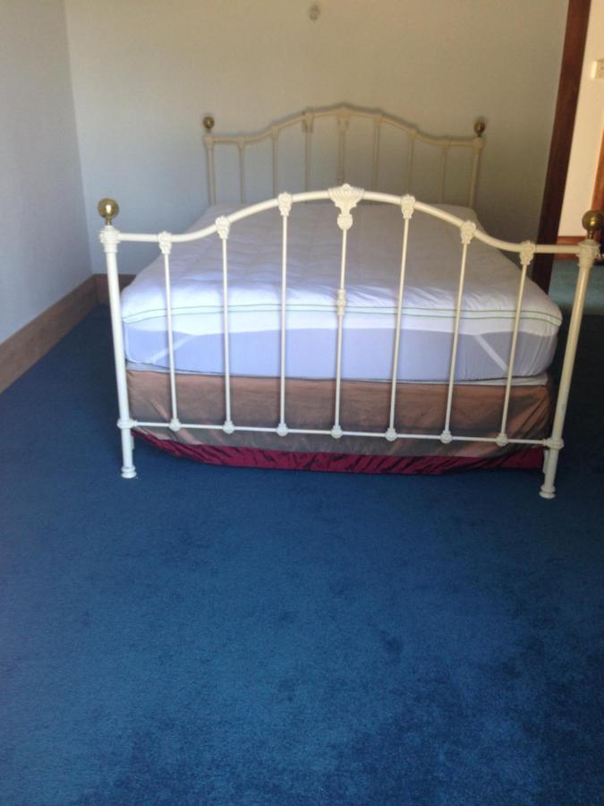 Te Puia Waipiro Bay Paradise B&B 외부 사진