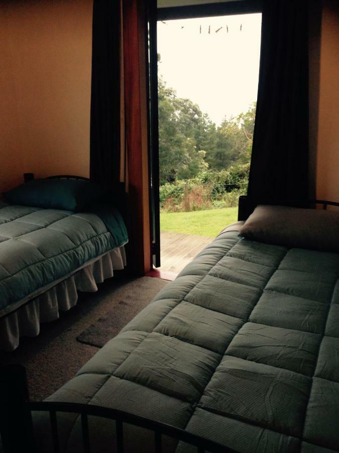 Te Puia Waipiro Bay Paradise B&B 외부 사진