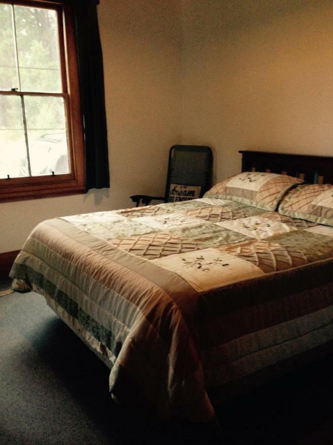Te Puia Waipiro Bay Paradise B&B 외부 사진